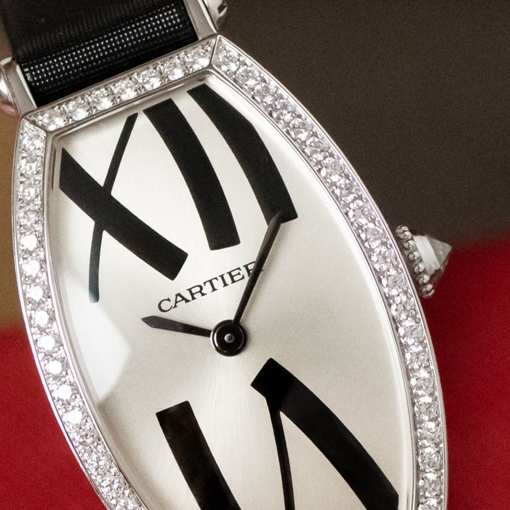 Cartier 18K WHITE GOLD TONNEAU WATCH 完品 Cartier Tonneau White gold | Chrono24.com