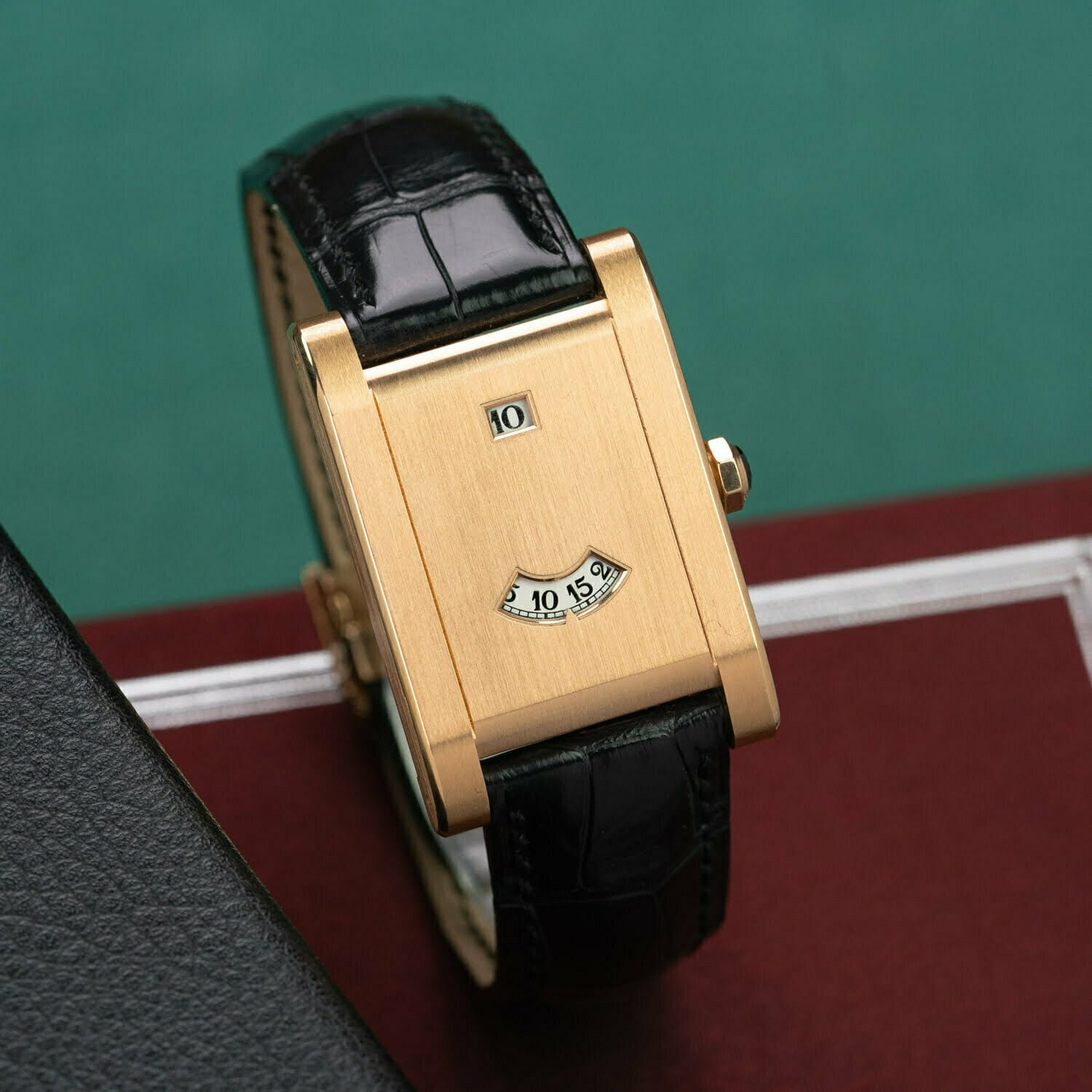 Cartier tank a guichet price hot sale