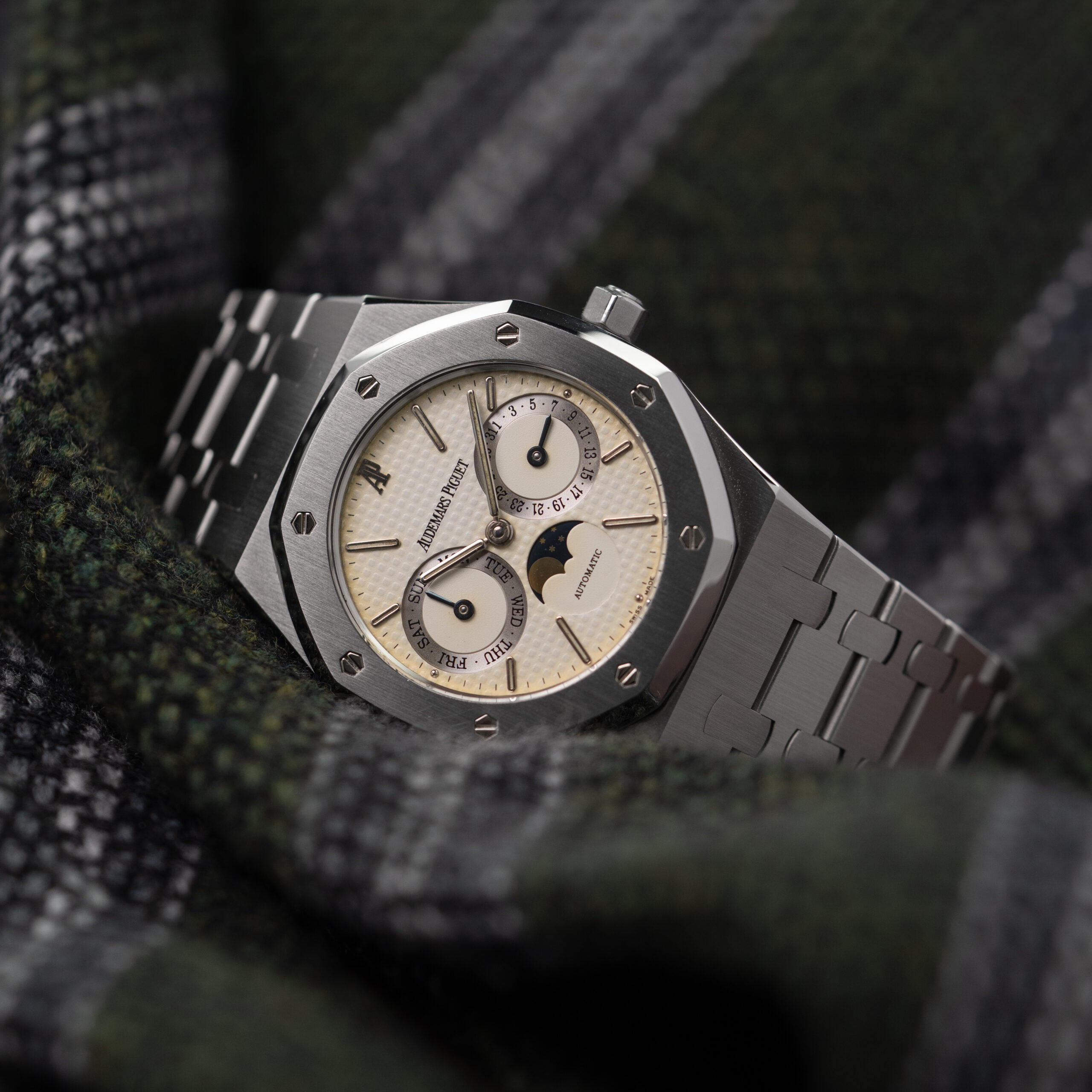 Audemars Piguet Royal Oak 25594ST, photo 2 at Amsterdam Vintage Watches