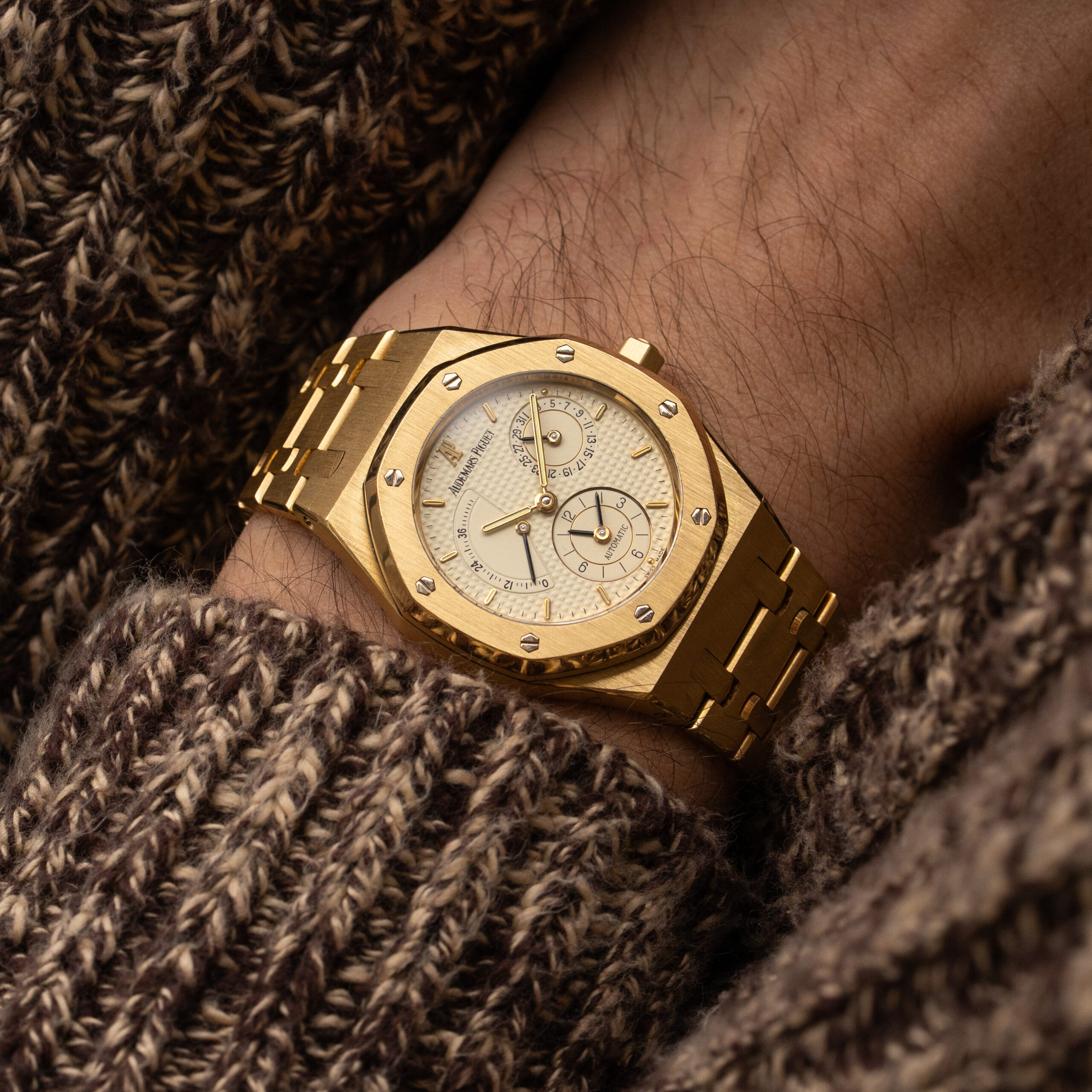 AP-25730-1-scaled.jpg