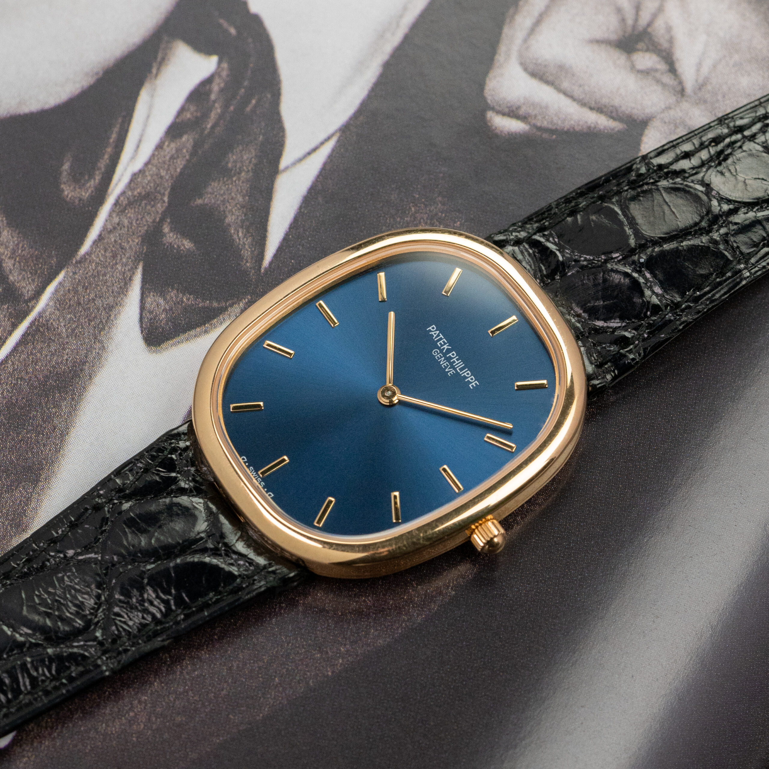 Patek Philippe Ellipse 3738J - Amsterdam Vintage Watches